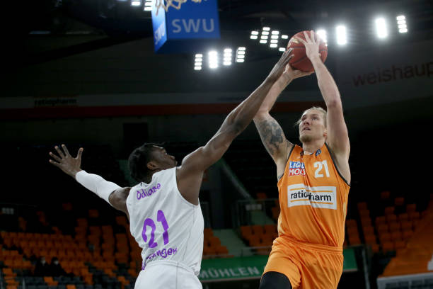 俱乐部的支 俱乐部的支